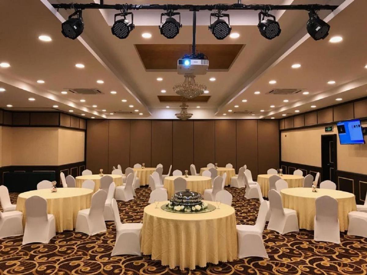 U3 Hotel Subang Jaya Exterior photo